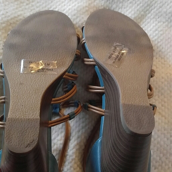 Blue & Tan Wedge Shoes - Picture 4 of 4